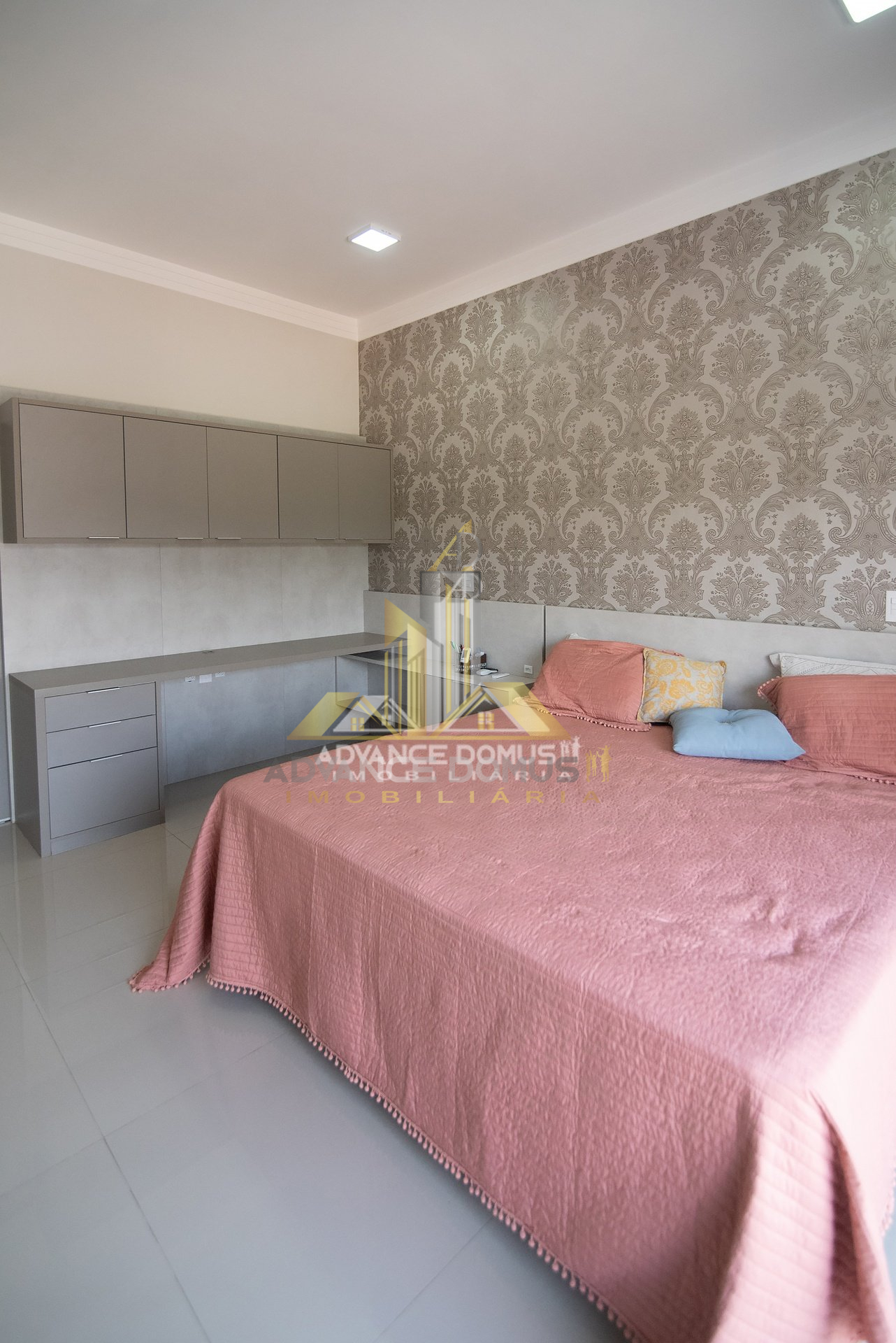 Casa à venda com 3 quartos, 300m² - Foto 43