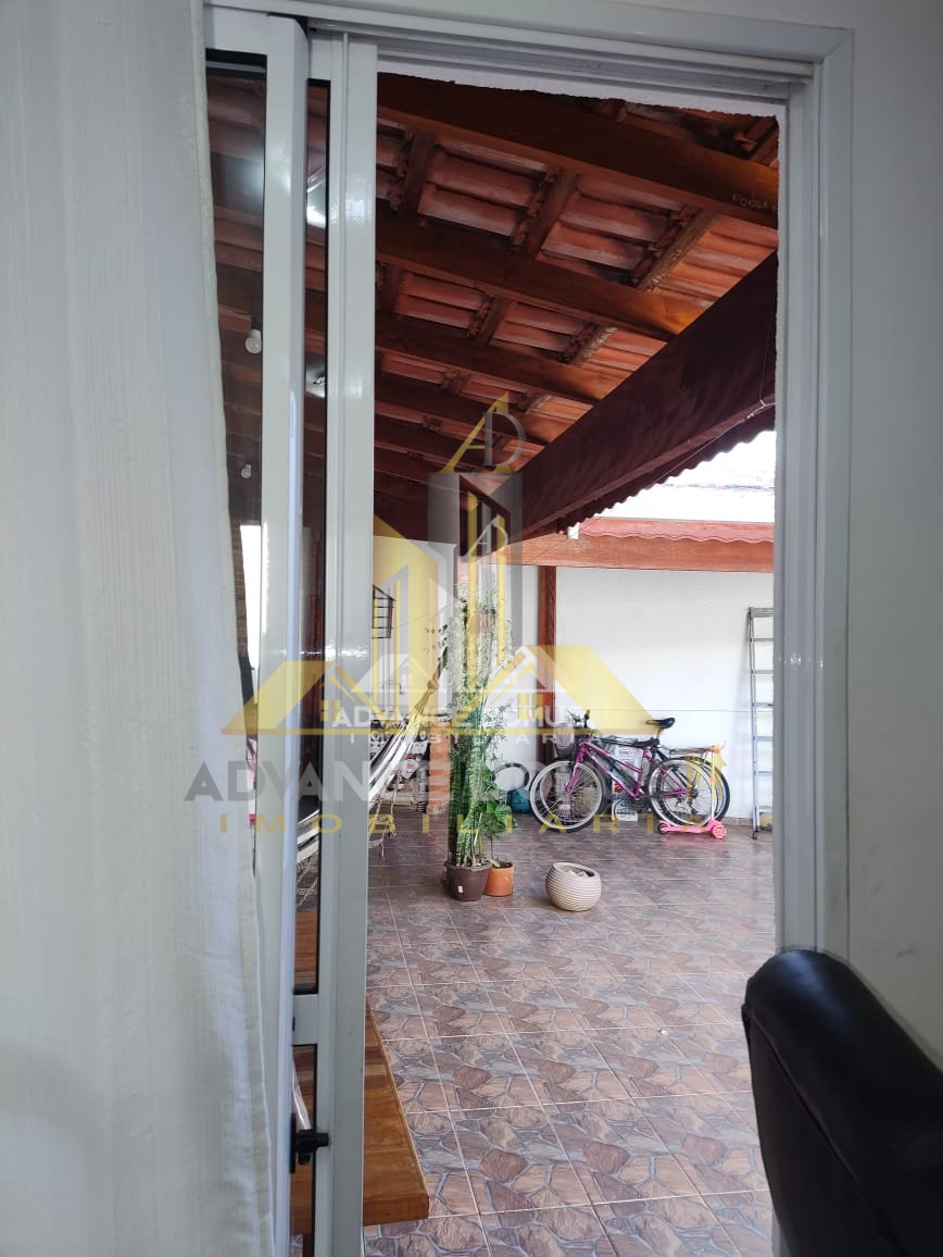 Casa à venda com 3 quartos, 92m² - Foto 20